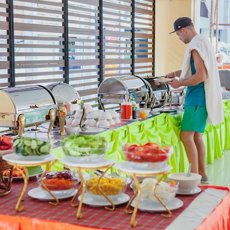 Eastiny Plaza Hotel Pattaya Zewnętrze zdjęcie