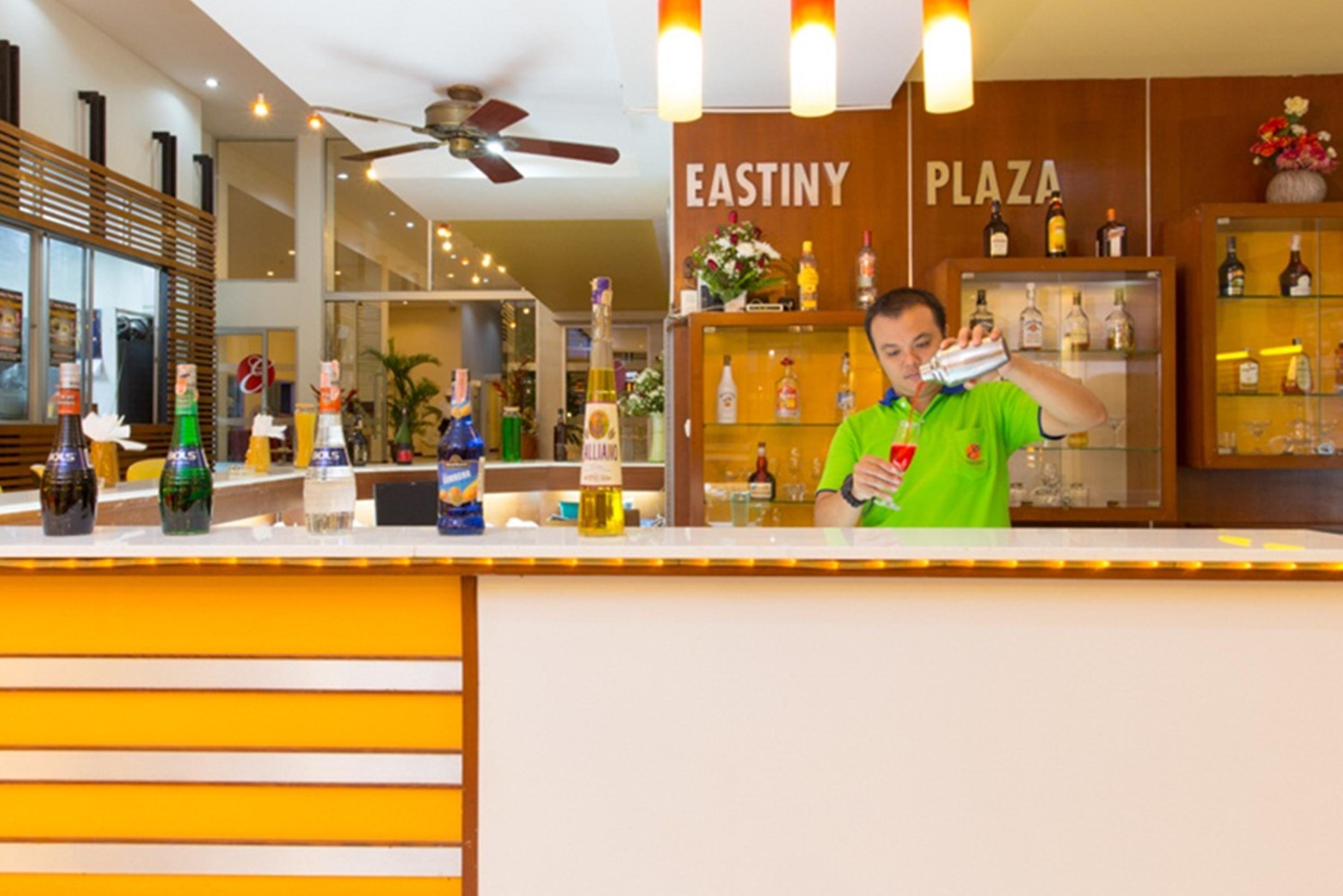 Eastiny Plaza Hotel Pattaya Zewnętrze zdjęcie