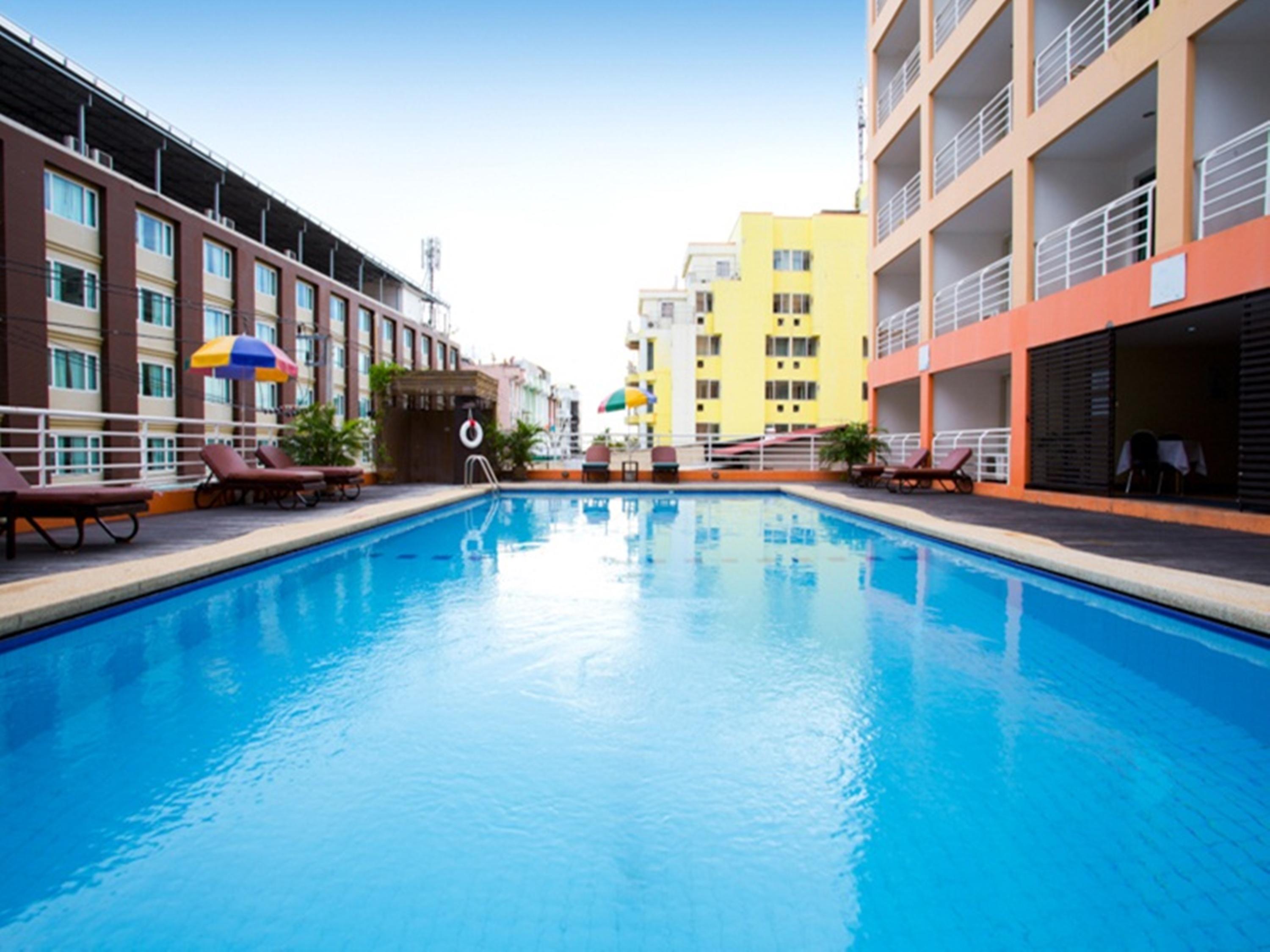 Eastiny Plaza Hotel Pattaya Zewnętrze zdjęcie
