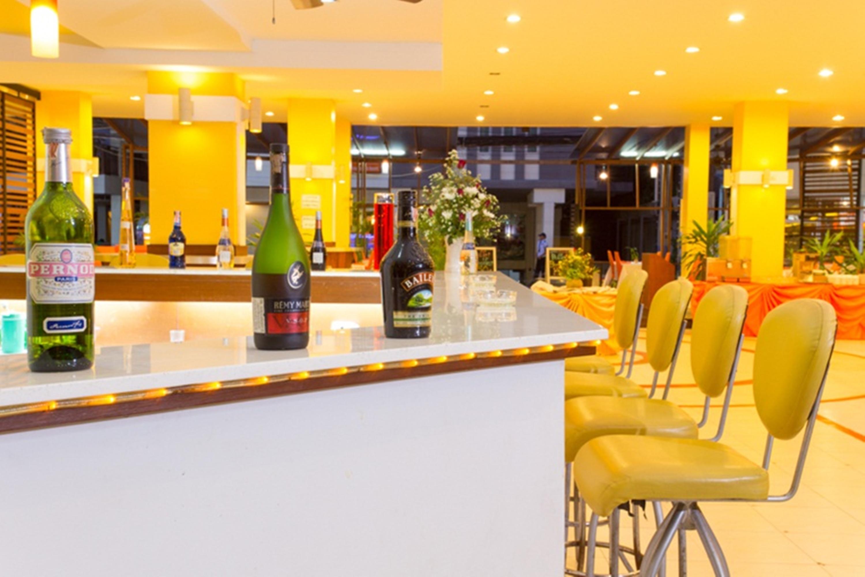 Eastiny Plaza Hotel Pattaya Zewnętrze zdjęcie