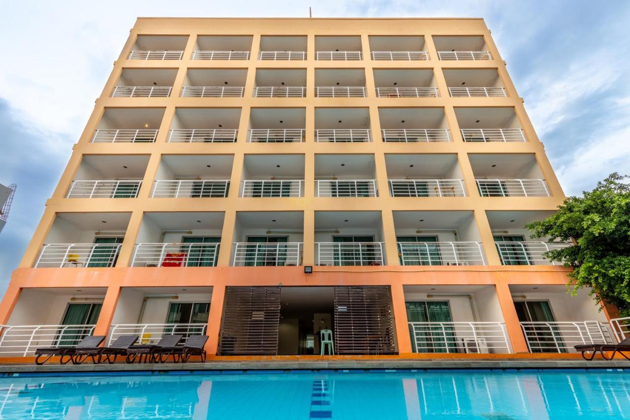 Eastiny Plaza Hotel Pattaya Zewnętrze zdjęcie
