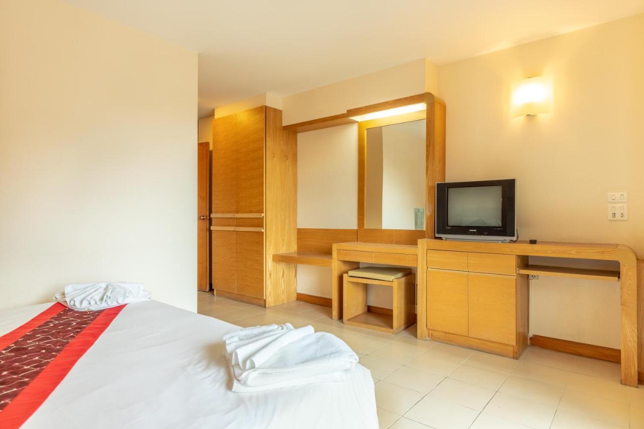 Eastiny Plaza Hotel Pattaya Zewnętrze zdjęcie