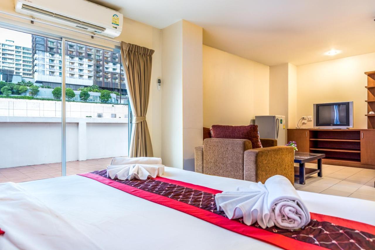 Eastiny Plaza Hotel Pattaya Zewnętrze zdjęcie